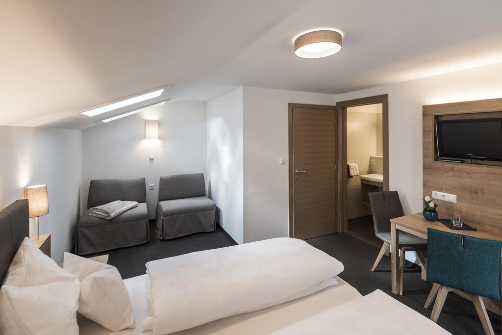 Garni Gruenau Hotel San Martino In Passiria  Kültér fotó